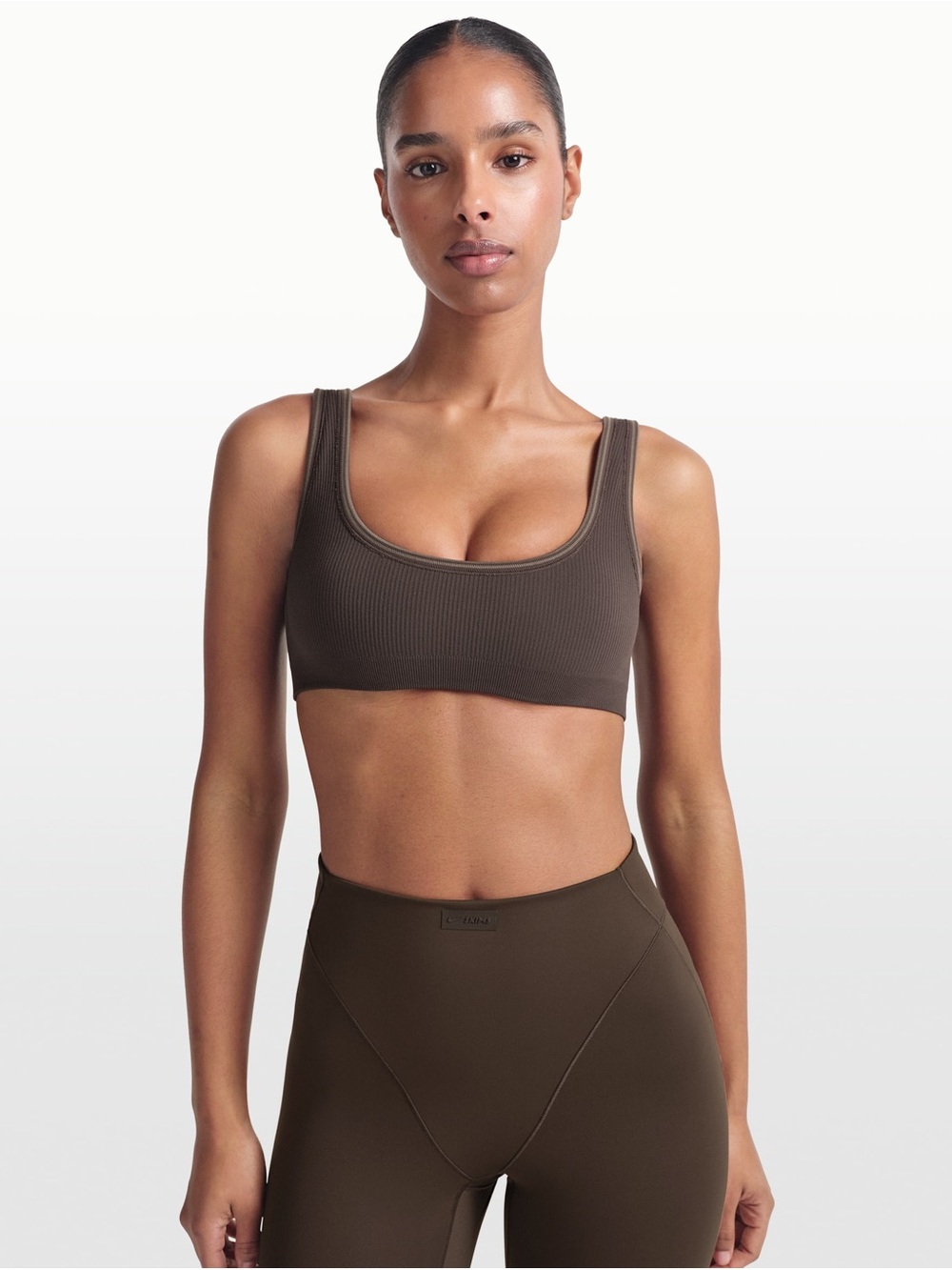 NikeSKIMS Ribbed Seamless Micro Scoop Bra NWT size M In Phoenix/Truffle